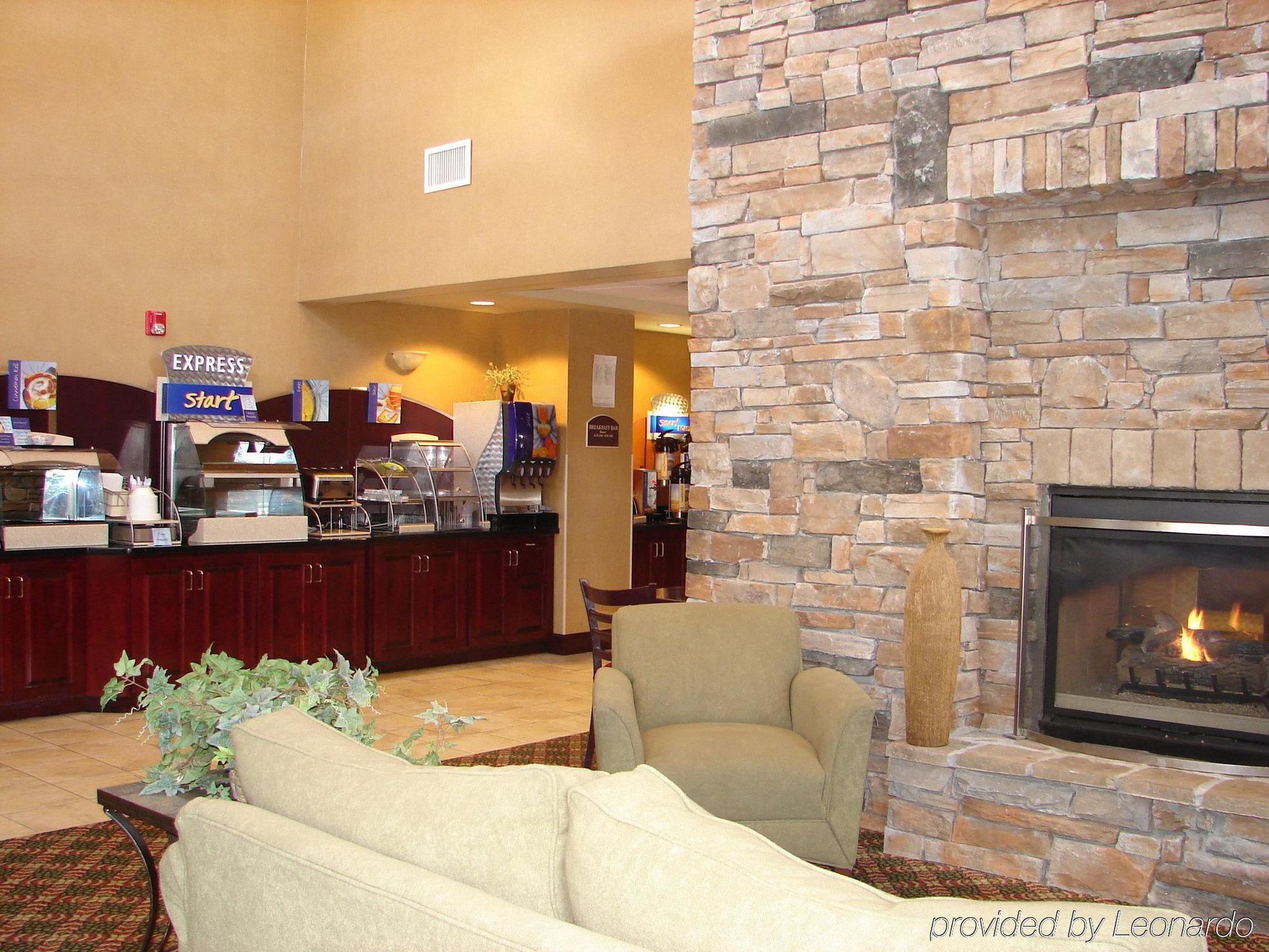 Holiday Inn Express Hotel & Suites Lexington-Downtown University By Ihg Buitenkant foto